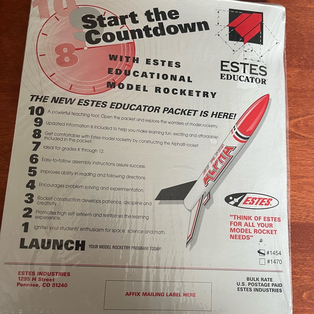 Model Rocketry Manual - Picture 2 of 8
